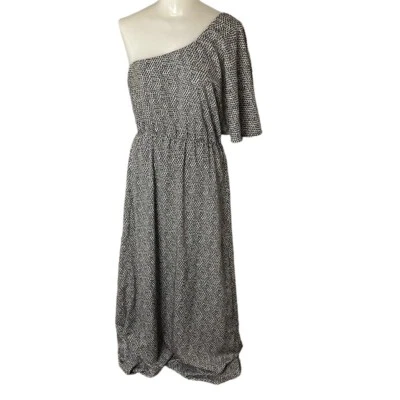 Maxi Vestido Bar lll Estampado Blanco y Negro Un Hombro Pequeño Foto 1 de 4