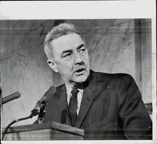 1967 Press Photo Senator Eugene McCarthy speaks at a Washington news conference