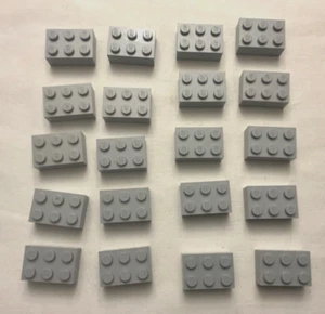 LEGO Light Gray Brick 2 x 3 / 21 Piece Lot / Used / Cleaned - Picture 1 of 2