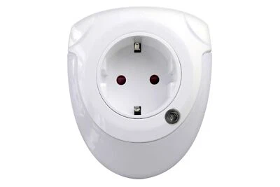 Nachtlicht mit integrierter Steckdose Maße: ca. 8,9 x 7,5 x 7,5 cm - Bild 1 von 4