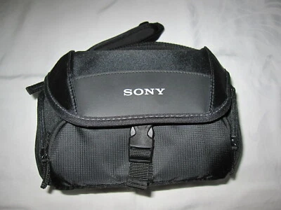 Nuevo Auténtico Estuche de Transporte Suave SONY para Cámara Cyber-Shot Negro, LCSU21 Foto 1 de 4