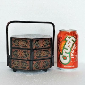 Vintage Trinket Box Storage Box Asian Yi Lin 2 Tier Hexagon Lacquer Hand Painted - Picture 1 of 10