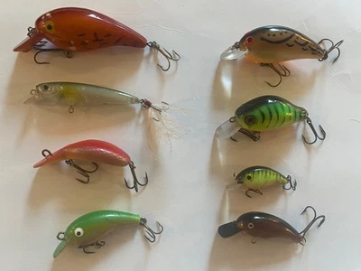 8 Mixed crank baits - job lot pike perch trout - Image 1 of 2