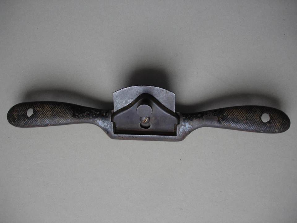 Vintage STANLEY No 51 Spokeshave, good used condition just taken apart to clean - Image 1 of 4