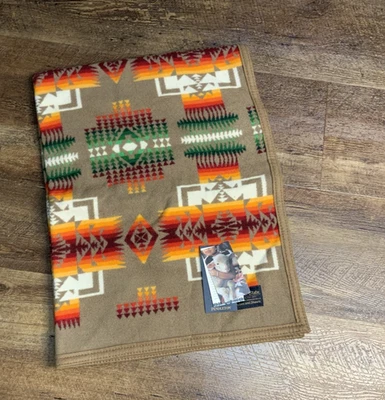 Pendleton 278106 Chief Joseph Muchacho Manta Caqui 32x34 pulgadas Foto 1 de 4