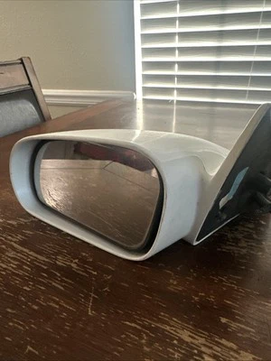 1995-1999 Mitsubishi Eclipse Coupe Left Driver Side Mirror In White OEM - Image 1 of 4