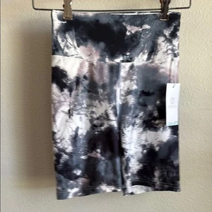 BALANCE COLLECTION SHORTS. - Bild 1 von 6
