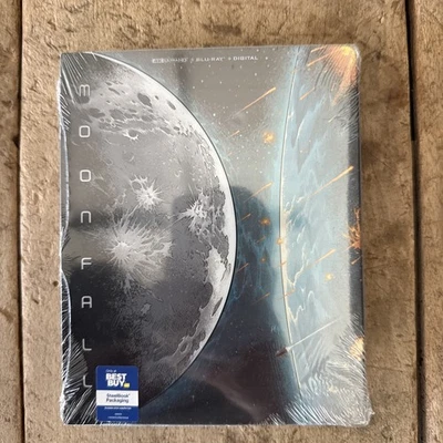 Moonfall Limited Edition SteelBook: 4K Ultra HD + Blu Ray + Digital Best Buy - Image 1 of 2