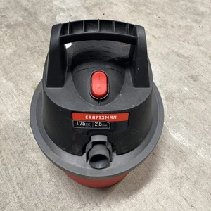 CRAFTSMAN CMXEVBE17250 2.5 Gallon 2.5 Peak HP Wet Dry Vac, Portable Shop Vacuum - Picture 1 of 1