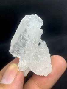 26 Grams Etched White Terminated Quartz Crystal. - Picture 1 of 8