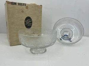 Tiara Indiana Glass Ponderosa Pine Footed 7 3/4" Vegetable Berry Bowl Set *643 - Picture 1 of 7