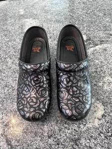 Dansko Professional Clogs Patent Leather ~ Floral ~ Size 41 - Picture 1 of 8