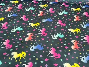 Neon Einhörner schwarz Softshellstoff, Wintermantelstoff, '60', Fleecerücken - Bild 1 von 5