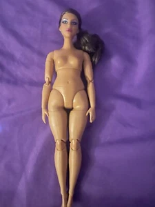 Barbie Looks #12 Fryda Nude EUC MTM Barbie Signature Puppe - Bild 1 von 6