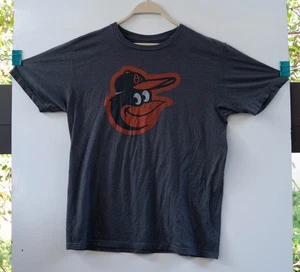 Baltimore Orioles Logo grau T-Shirt MLB Original Merchandise Herren Gr. L - Bild 1 von 5