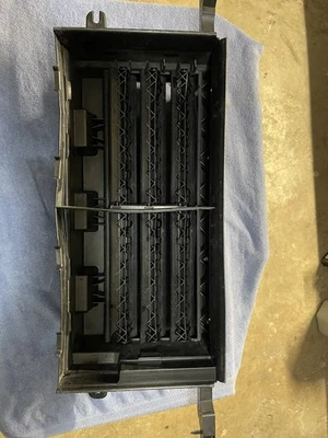 2021 F150 3.5 Litre Lower Shutter - Image 1 of 4