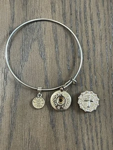 AUTHENTIC Gold Tone GINGER SNAPS BRACELET WITH Cross Snap Rhinestones - Picture 1 of 3