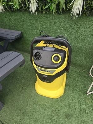 Kärcher WD 5  Vacuum Cleaners FULLY WORKING(UNIT ONLY) - Image 1 of 4