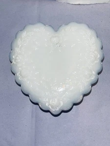 Vintage Fenton Kohlrose bedeckt Schale Herzform weiß Milchglas & klar - Bild 1 von 12
