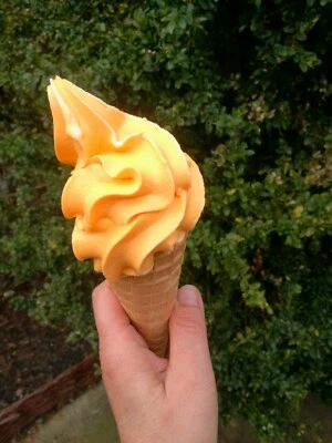 Komet Eispulver Softeispulver Speiseeispulver f. Eismaschine Mango 1,4 kg.