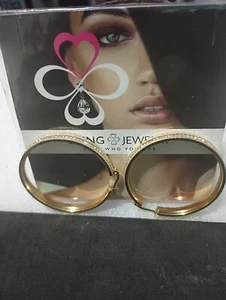 hoop earrings - Picture 1 of 10