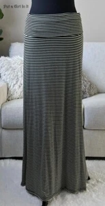 EE. UU. Mujer BOHO CINTURA ALTA NEGRO BLANCO RAYAS LARGO COMPLETO MAXI FALDA S PEQUEÑA - Imagen 1 de 4