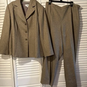 Le Suit Pant Suit Blazer Brown Herringbone Size 16W - Picture 1 of 8