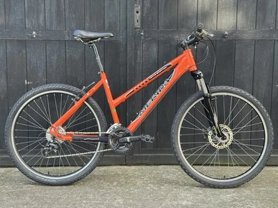 Merida Matts Sport 300 24 Gang Damen 18" Mountainbike orange/schwarz 26" Laufrad - Bild 1 von 4