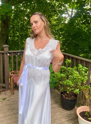 Camisón de novia años 40 satinado blanco bordado encaje - Camisón vintage satinado L  Foto 1 de 4