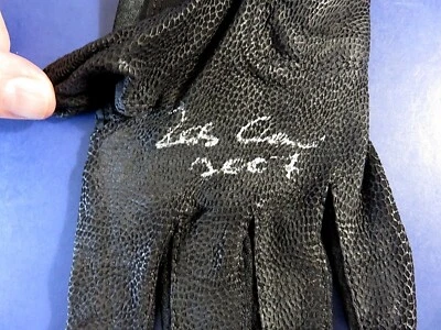 ROBINSON CANO 2007 GAME USED SIGNED BATTING GLOVE ~ MARINERS ~ CANO HOLOGRAM COA - Image 1 of 4