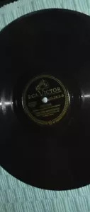 1941 GLENN MILLER ORCH Dorothy Claire PERFIDIA / My Isle of Golden Dreams 20-2412 - Bild 1 von 2