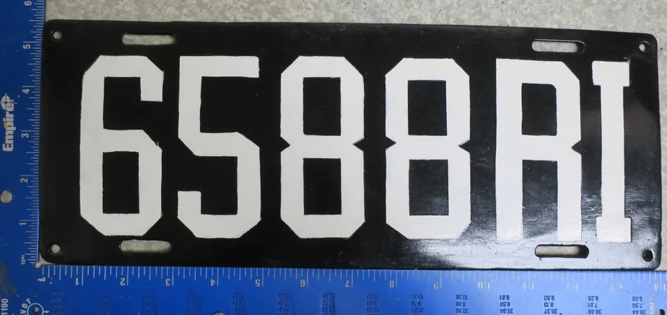 *MAJOR RESTO* Etiqueta de placa de licença de porcelana Rhode Island 1912-1917 RI #6588 (AYCF) - Imagem 1 de 4