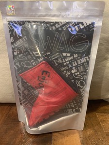 SWAG GOLF Takeout Saks Release Red Putter Cover