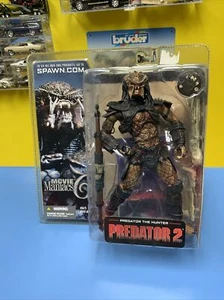McFarlane Toys Predator 2 The Hunter Movie Maniacs 6 Action Figure SEALED - Picture 1 of 6