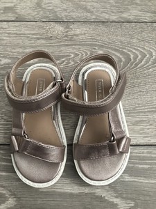 river island infant sandals