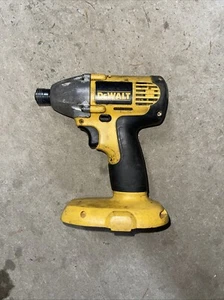 "Destornillador de impacto inalámbrico DEWALT DW056 1/4"" 18 V" - Imagen 1 de 6