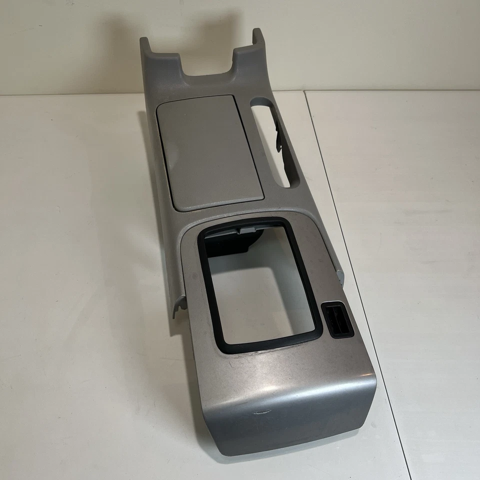 Hyundai Sonata 2006-2008 consola central moldura portavasos bisel de cambio plateado OEM Foto 1 de 4