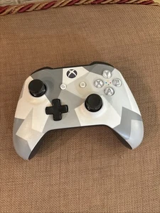 Microsoft Xbox One Wireless Controller Model 1708 Winter Forces Camo White Gray - Picture 1 of 4