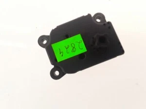 Alfa Romeo 147 2005 Air heater flap motor actuator 52495067 Diesel 74kW VEI13082 - Picture 1 of 3