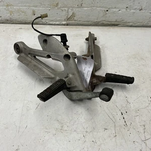 92 YAMAHA SECA II XJ600S OEM RIGHT LEFT REAR SET FOOT PEGS SHIFTER - Picture 1 of 7