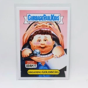 2018 GPK Garbage Pail Kids We Hate The 80's Sitcom Groaning Goldberg 3b Card - Picture 1 of 2