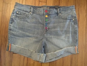 Pantaloncini Torrid donna 16 denim colore arcobaleno bottoni mosca elasticizzati orlo con polsini - Foto 1 di 5