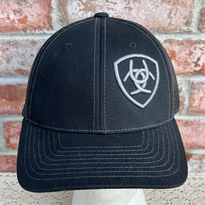 Gorra Ariat Snapback Malla Western Negra Gris Logo OSFA Foto 1 de 4