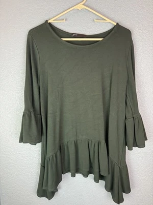Top túnica Gibson para mujer grande verde con volantes dobladillo manga campana suéter elástico Foto 1 de 4