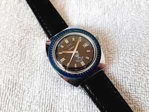 Beautiful. Rare. Vintage PAX men's watch, DIVER Style, Made in France 1960's.