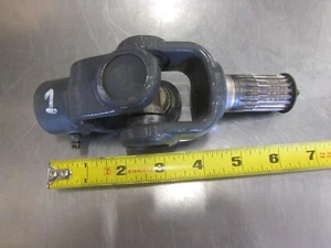 Kubota G1800 Diesel Tractor Axle Universal Shaft Joint 66111-46220 - Picture 1 of 4