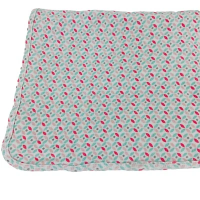 Manta de algodón Carters rosa turquesa aguamarina blanca geo estampado bebé Foto 1 de 4