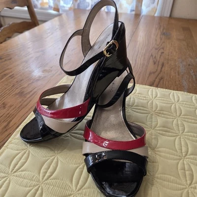 Bandolino Patten Cuero Negro Y Rojo Cuña Cura. Talla 9. Foto 1 de 4