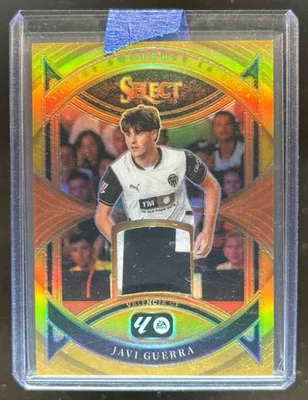 Нашивка 2024 Select La Liga Javi Guerra золотая призма No6/10 Валенсия - Изображение 1 из 2