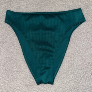Hollister Women’s Teal Green Ribbed Cheeky Bikini Bottom XS NWOT - Picture 1 of 6